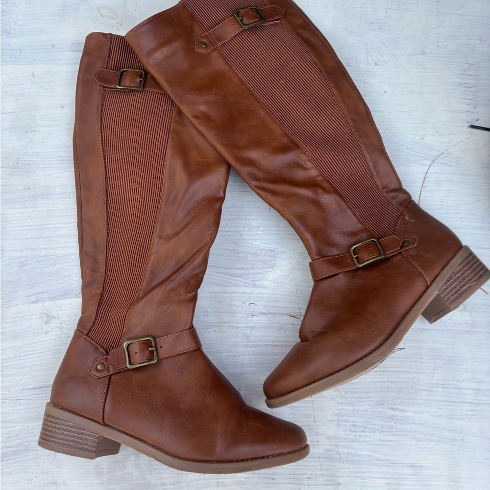 Brown Knee-High Women's Boots